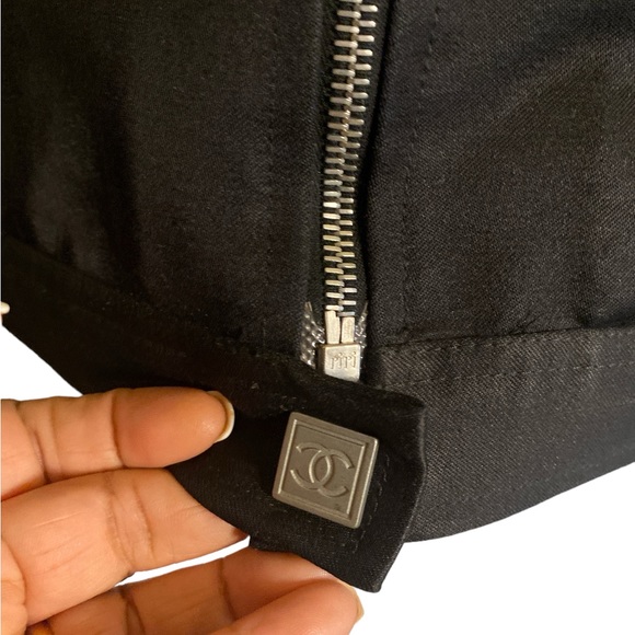 CHANEL Black Jacket 🖤2003🤍 Authenticated - Picture 7 of 16